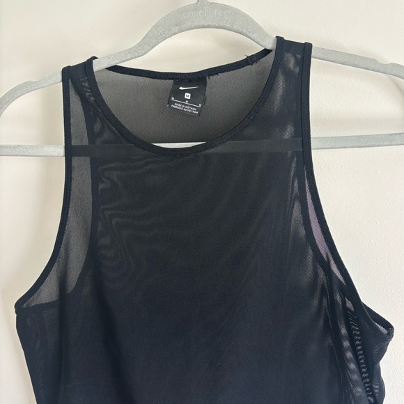 Nike Pro Women's Cropped Sheer Black Mesh Tank Top.  Perfect for Summer.  Medium - Picture 2 of 16